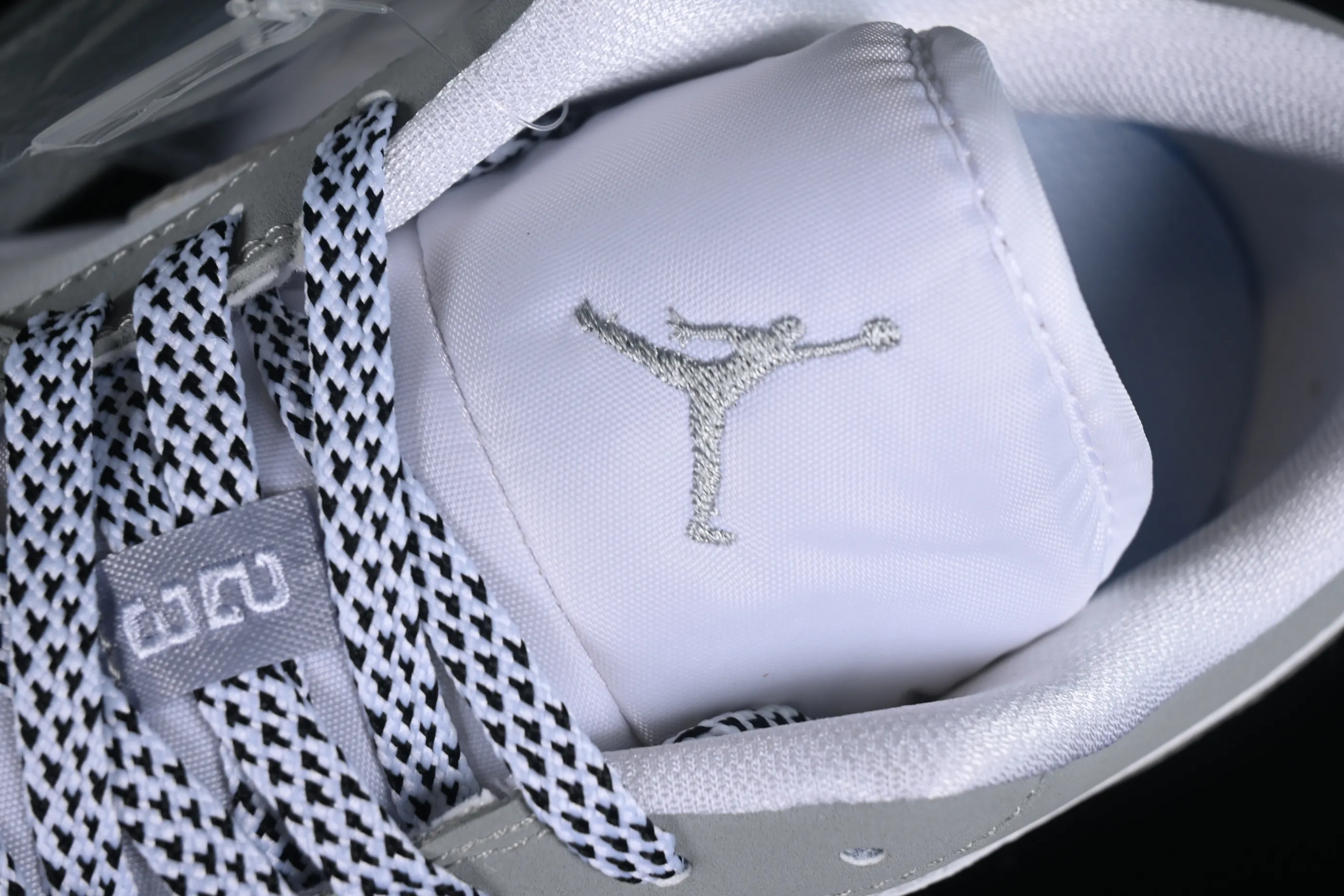 All Categories Air Jordan Jordan Series Basketball Shoes Air Jordan 1 Low Air Jordan 1 Low AJ1 Joe 1 Wolf Gray Low-top Cultural Leisure Sports Shoes DC0774-105